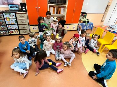 "Приказен куфар" - ДГ Светулка - Световрачене, Нови Искър